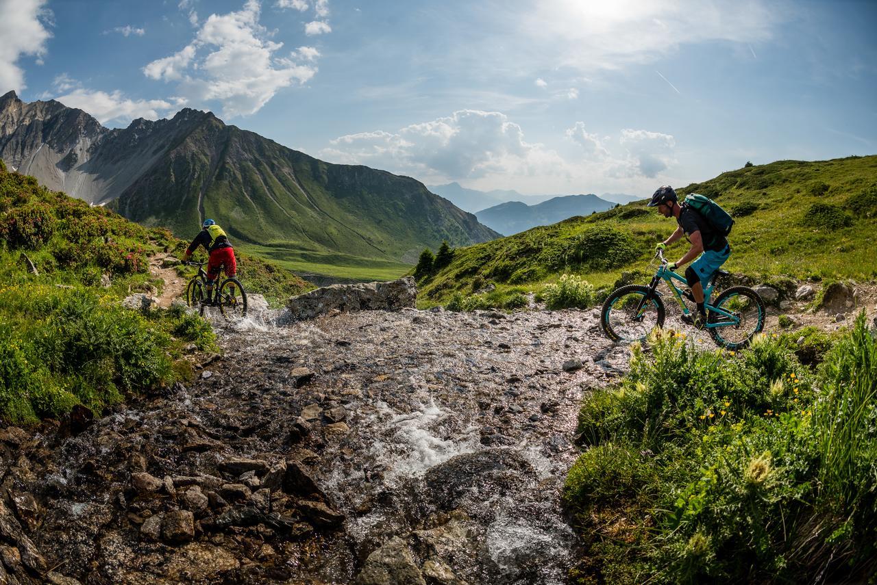 Berghotel Tgantieni Lenzerheide Eksteriør billede